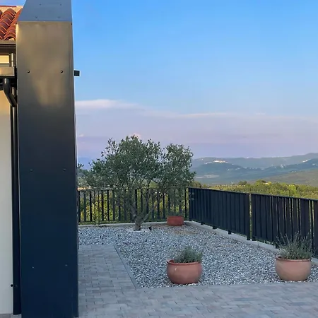 Casa Grisium * Bijele Zemlje